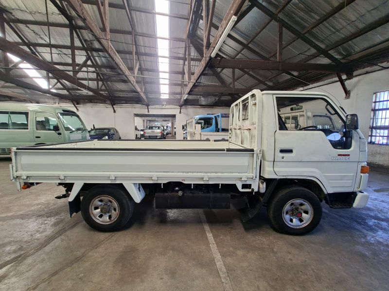  30005  TOYOTA HIACE  1994  