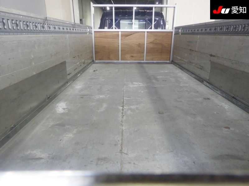  30008  TOYOTA DYNA  2005  