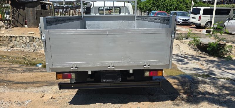  30011  HINO DUTRO  2008  