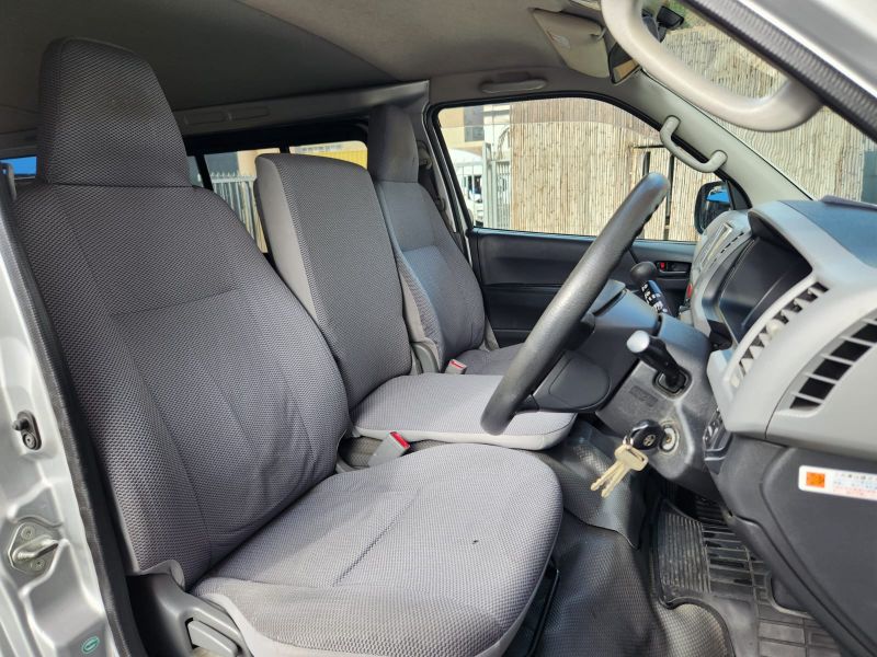  30014  TOYOTA HIACE  2008  