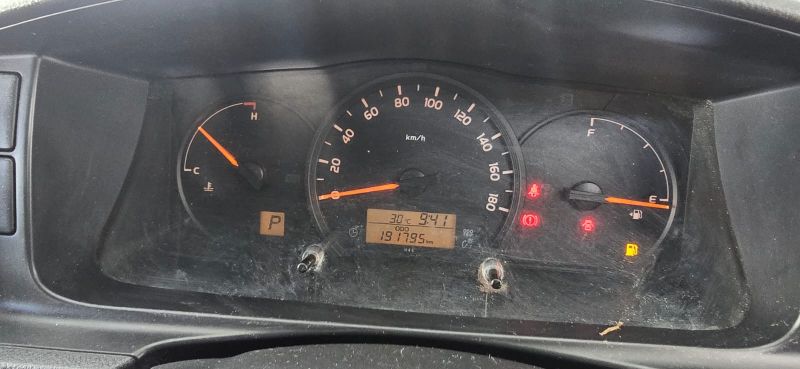  30022  TOYOTA REGIUS  2017  