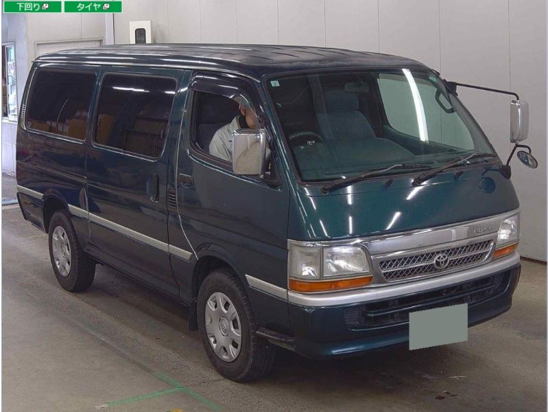  30028  TOYOTA HIACE  2004 