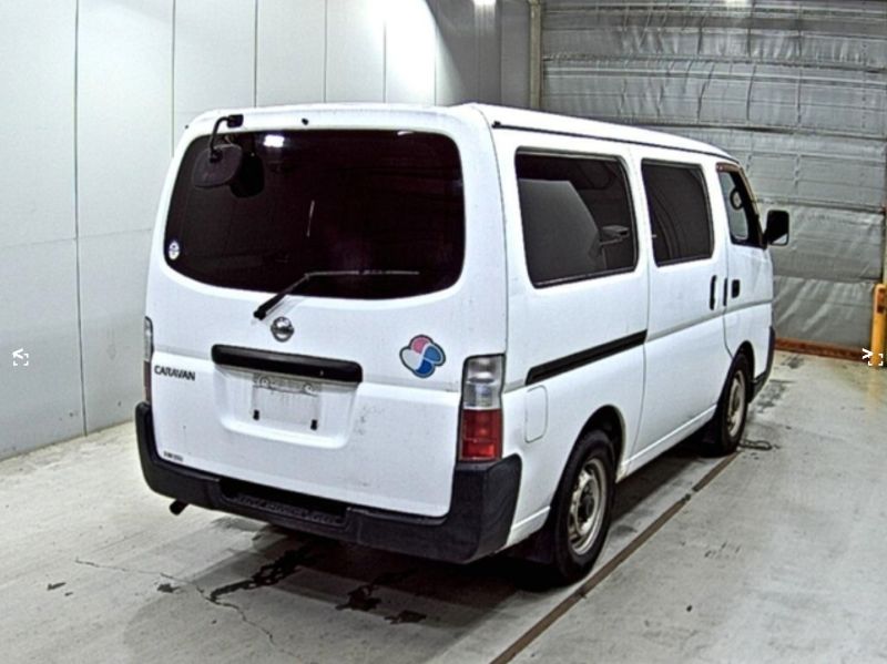  30033  NISSAN CARAVAN  2003  