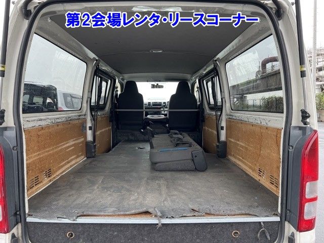  30035  TOYOTA HIACE  2017  