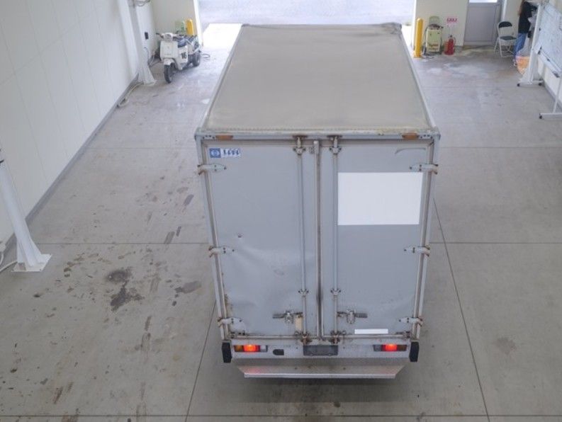  30037  HINO DUTRO  2002  