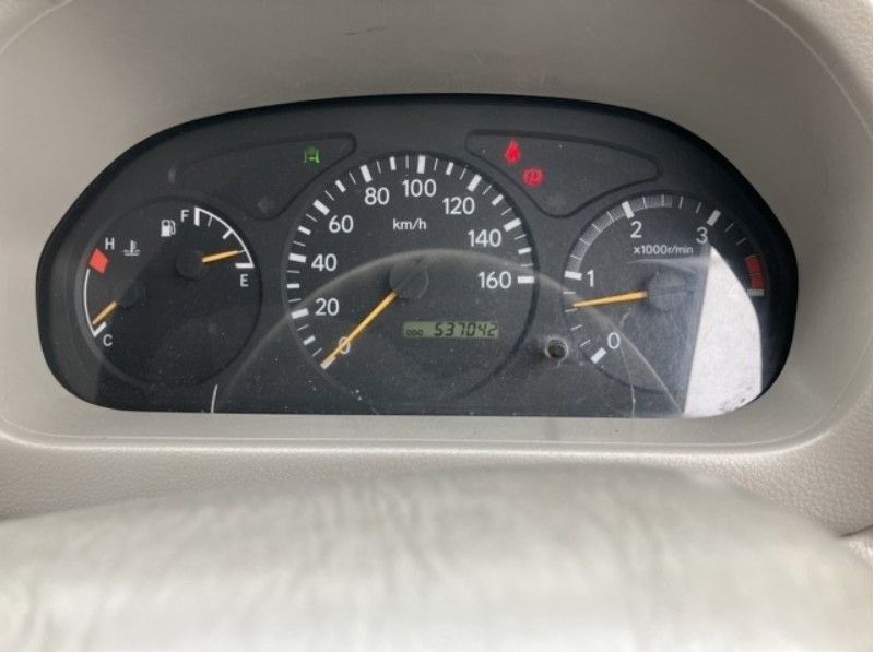  30037  HINO DUTRO  2002  