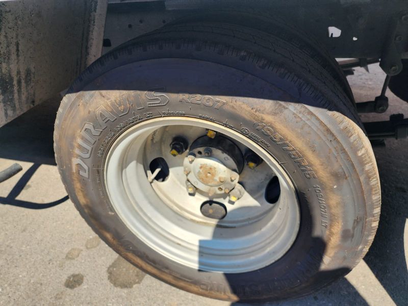  30037  HINO DUTRO  2002  