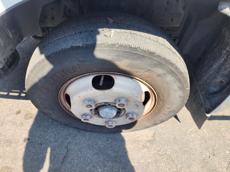  30037  HINO DUTRO  2002  