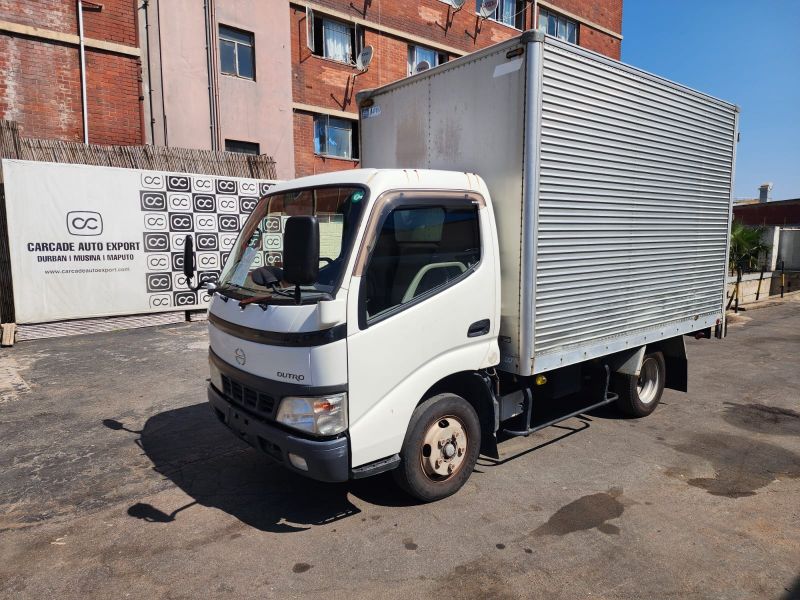  30037  HINO DUTRO  2002 