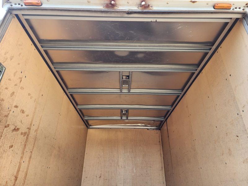  30037  HINO DUTRO  2002  