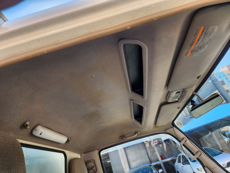  30037  HINO DUTRO  2002  