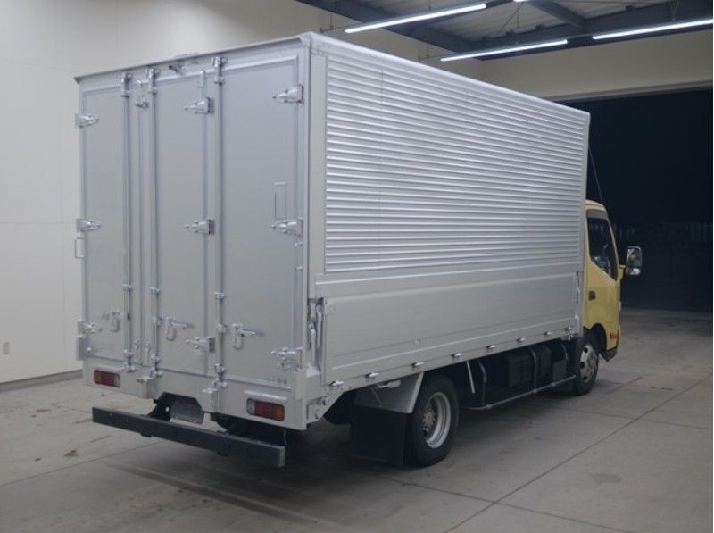  30040  HINO DUTRO  2012  