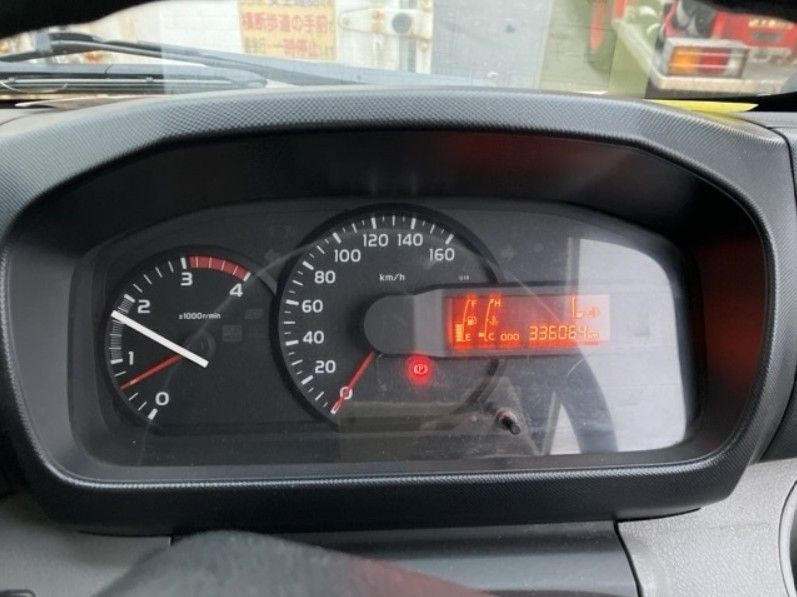  30040  HINO DUTRO  2012  