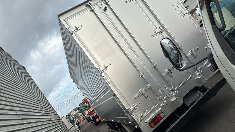  30040  HINO DUTRO  2012  