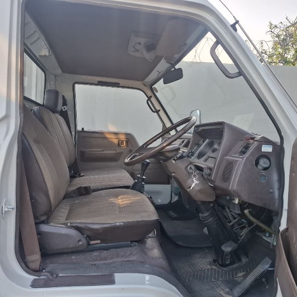  30041  TOYOTA DYNA  1989  