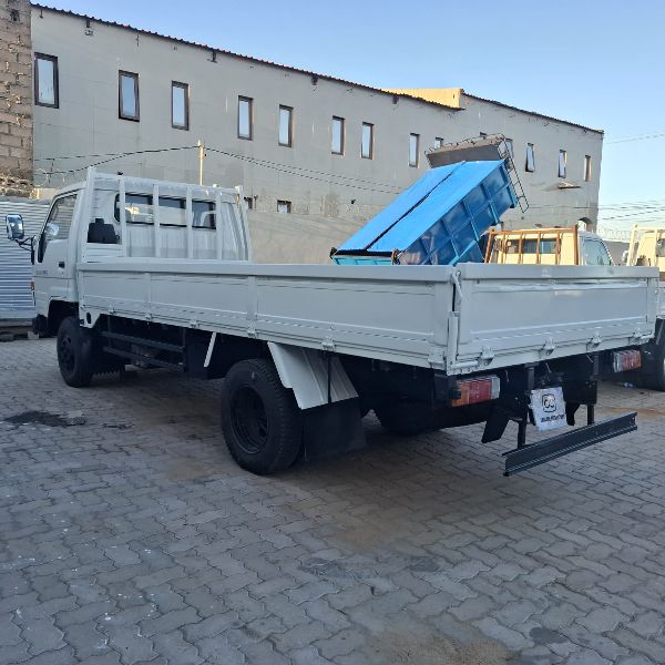  30041  TOYOTA DYNA  1989  