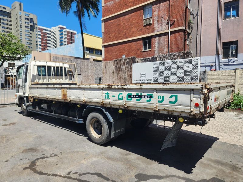  30043  HINO RANGER  2001  