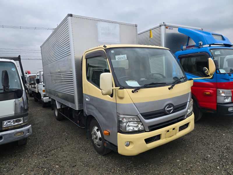  30134 TOYOTA DYNA  1997  