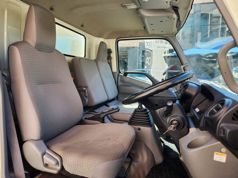  30051  TOYOTA DYNA  2013  