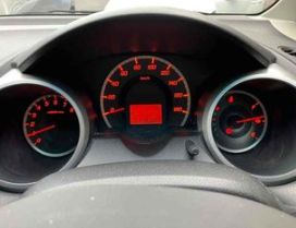  30052  HONDA FIT  2010  
