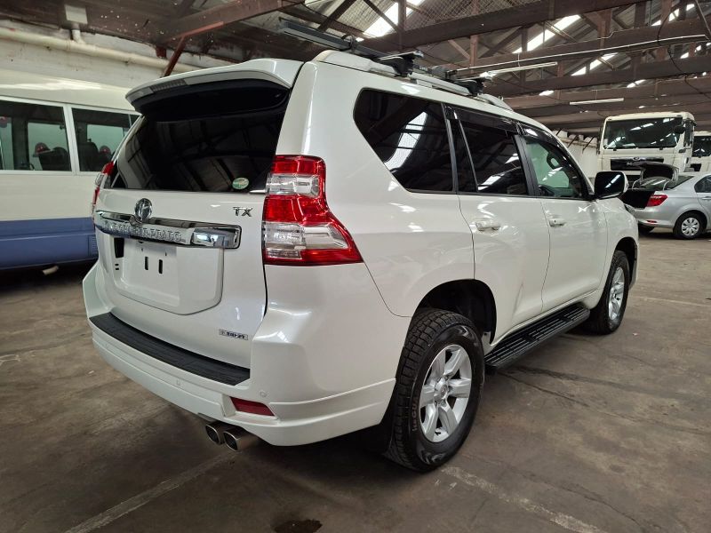 30053  TOYOTA LANDCRUISER VAN  2016  