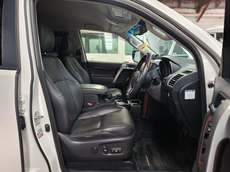  30053  TOYOTA LANDCRUISER VAN  2016  