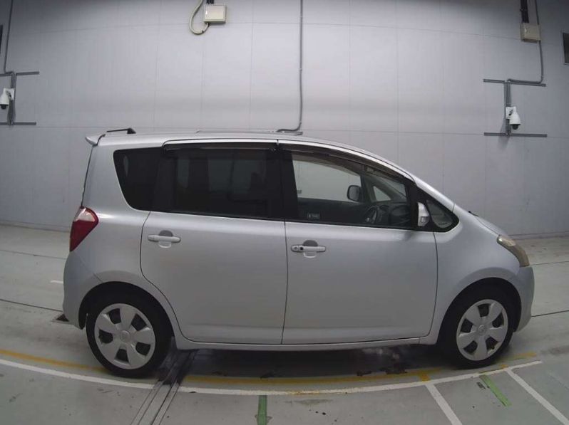 30058  TOYOTA RACTIS  2006  