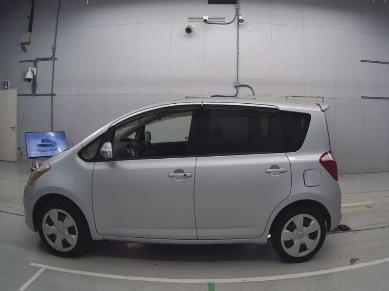  30058  TOYOTA RACTIS  2006  