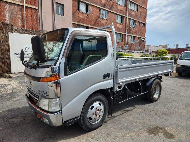  30066  HINO DUTRO  2001  