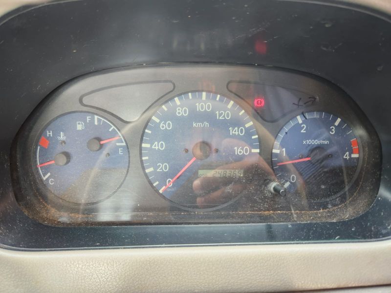  30066  HINO DUTRO  2001  