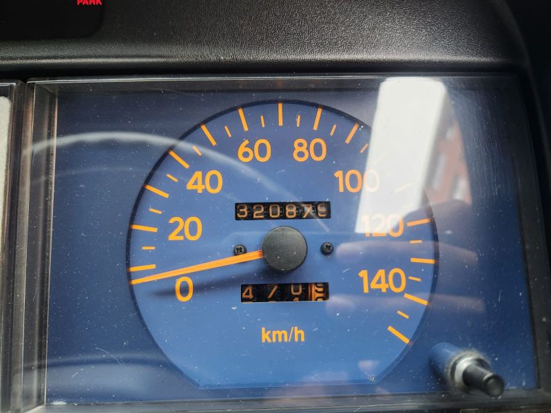  30089  HINO RANGER  2001  