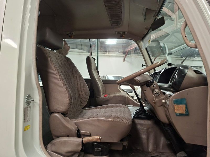  30095  TOYOTA COASTER  2002  