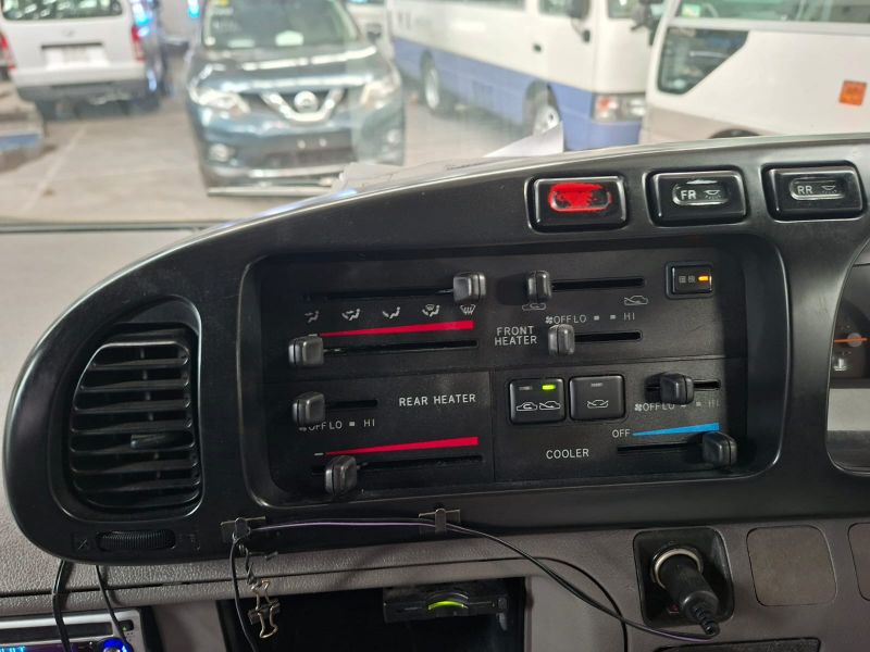  30095  TOYOTA COASTER  2002  