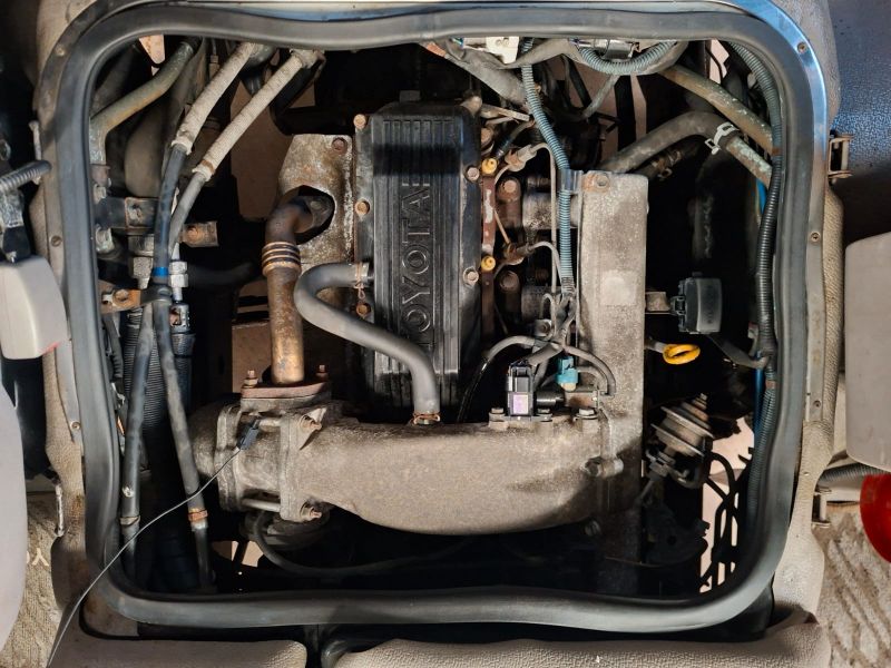  30095  TOYOTA COASTER  2002  