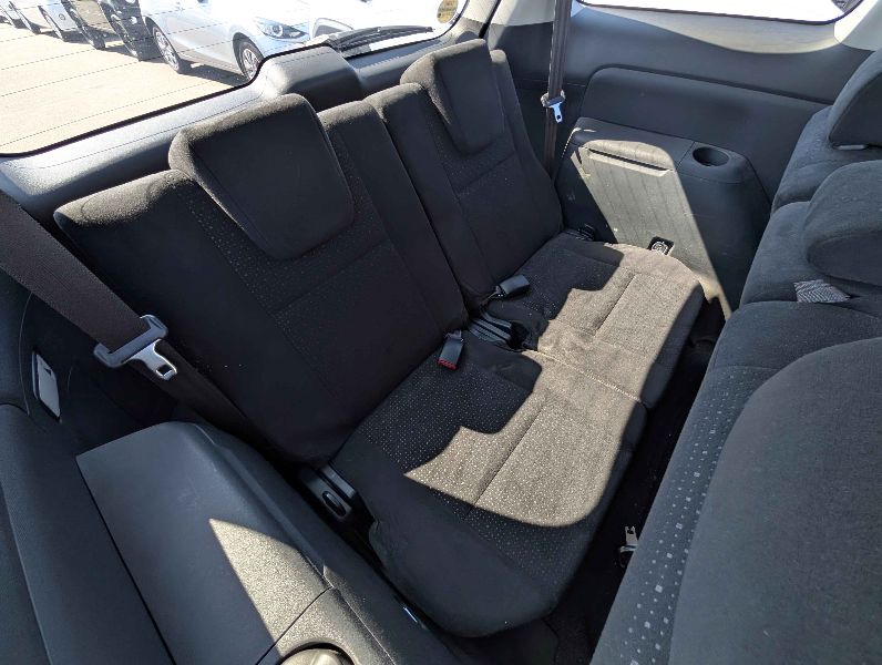  30099  TOYOTA WISH  2009  