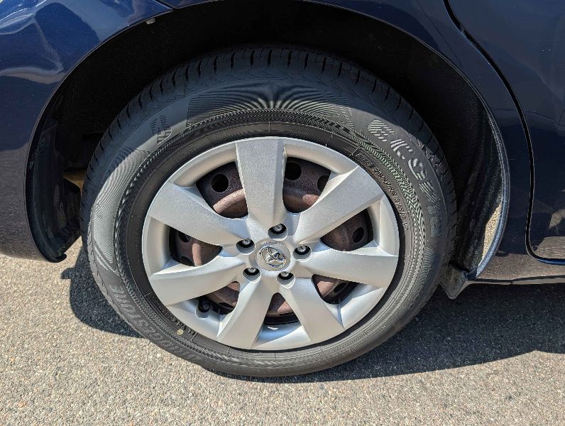  30099  TOYOTA WISH  2009  