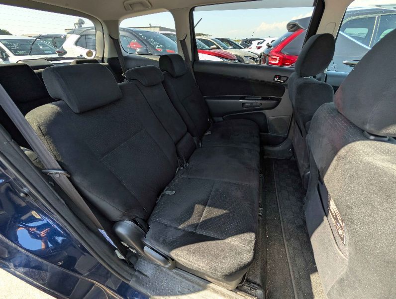  30099  TOYOTA WISH  2009  