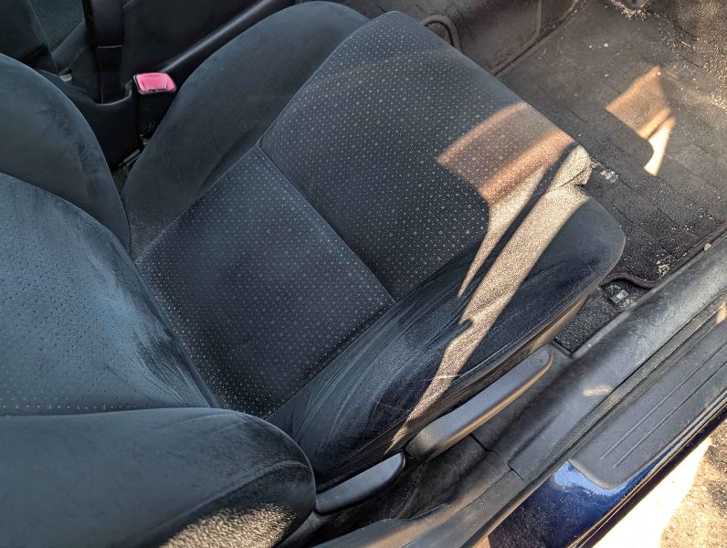  30099  TOYOTA WISH  2009  