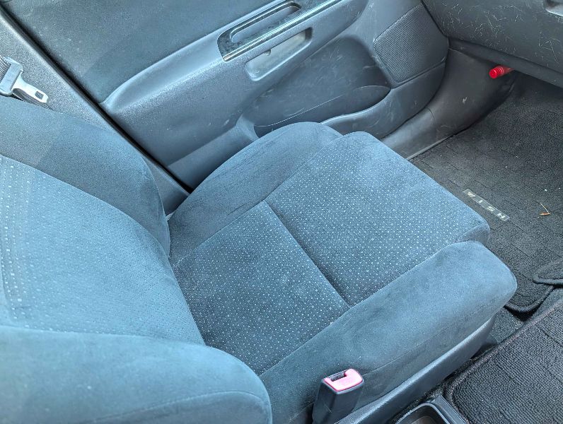  30099  TOYOTA WISH  2009  