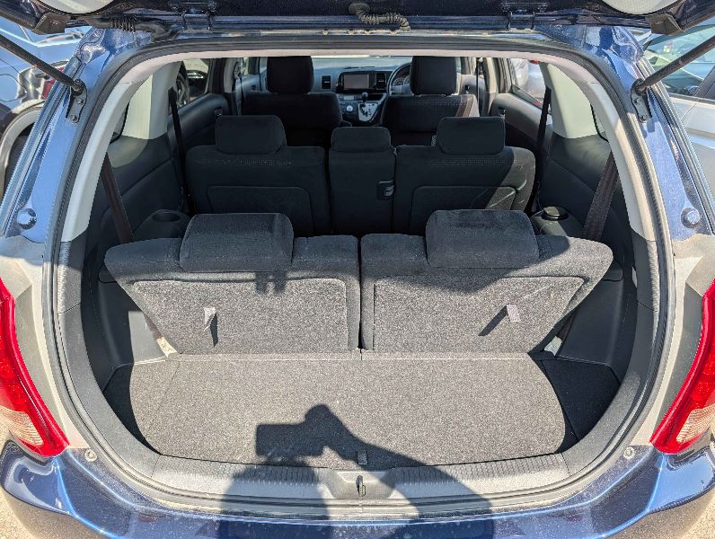  30099  TOYOTA WISH  2009  