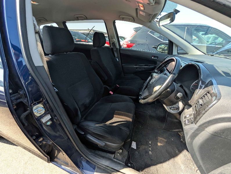  30099  TOYOTA WISH  2009  