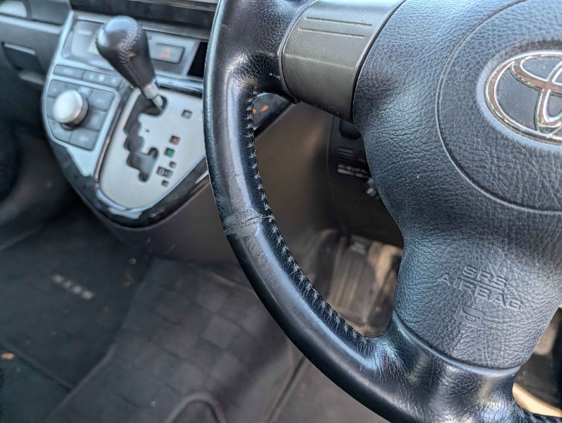  30099  TOYOTA WISH  2009  