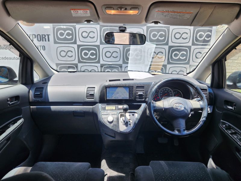  30099  TOYOTA WISH  2009  