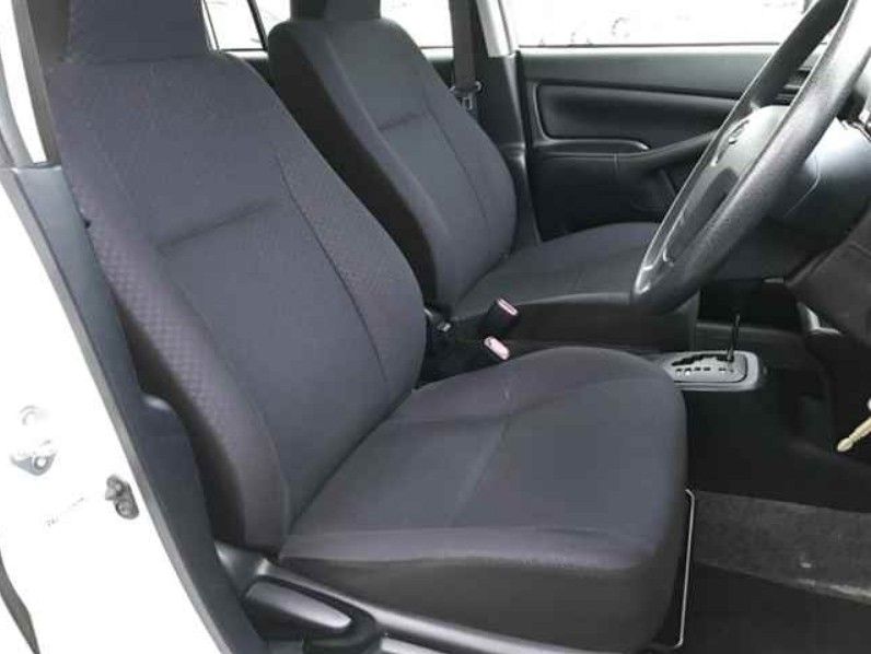  30133  TOYOTA PROBOX VAN  2016  