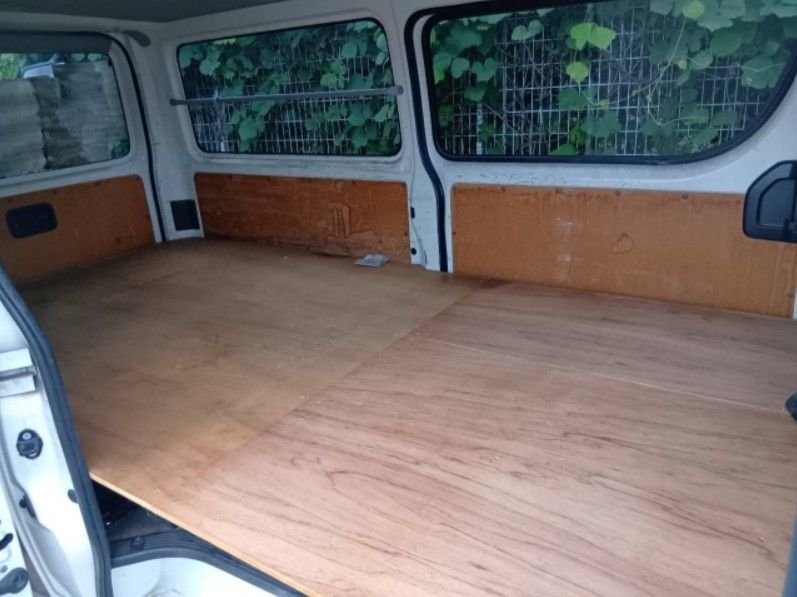  30144  TOYOTA HIACE  2017  