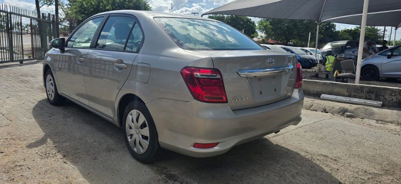  30156  TOYOTA COROLLA AXIO  2016  