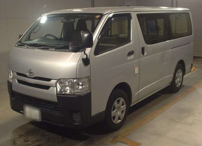  30238 TOYOTA HIACE  2017  