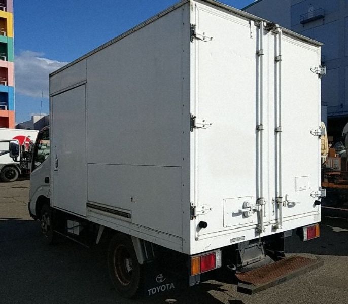  30161  TOYOTA DYNA  2000  