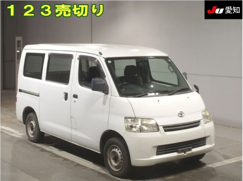  30238 TOYOTA HIACE  2017  