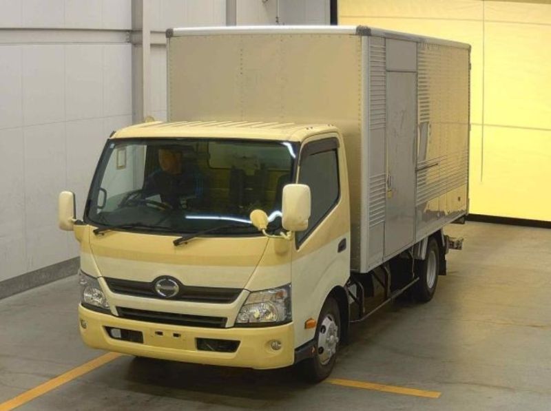 30173 HINO DUTRO 2012 